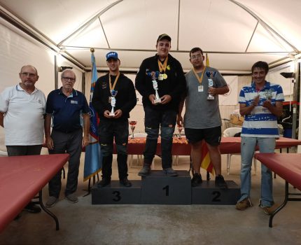 podium fondeada juventud 2022